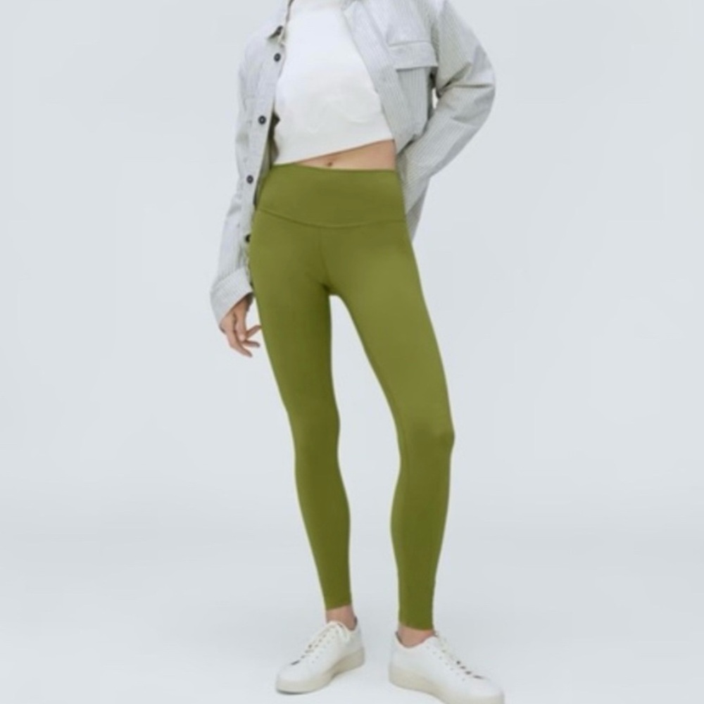 Everlane Perform Leggings Green/Pear Women's Leggings Large (Stitching Flaw)